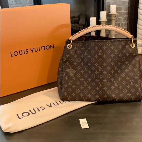 Never used Louis Vuitton Artsy - Picture 1 of 8